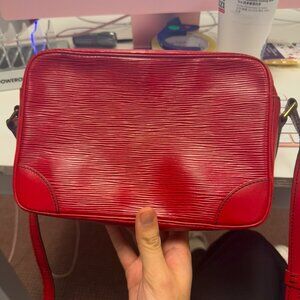 81245 Louis Vuitton Red Epi Trocadero